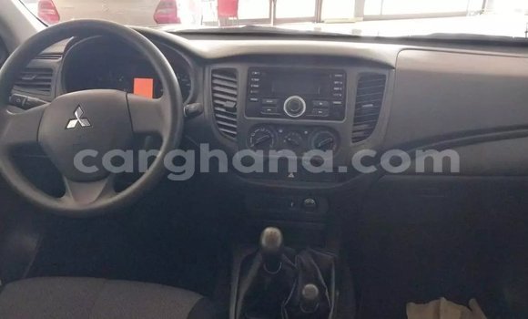 Ra Àlòkù Mitsubishi L200 Black Ọkọ̀ in Accra ni Greater Accra Ra Àlòkù Mitsubishi L200 Black Ọkọ̀ in Accra ni Greater Accra
