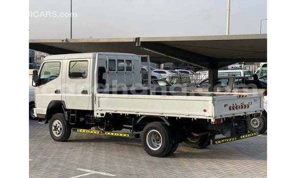 Ra Imported Mitsubishi Carisma funfun Ọkọ̀ in Import - Dubai ni Ashanti Ra Imported Mitsubishi Carisma funfun Ọkọ̀ in Import - Dubai ni Ashanti