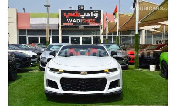 Ra Imported Chevrolet Camaro funfun Ọkọ̀ in Import - Dubai ni Ashanti Ra Imported Chevrolet Camaro funfun Ọkọ̀ in Import - Dubai ni Ashanti