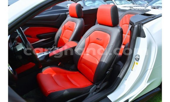 Ra Imported Chevrolet Camaro funfun Ọkọ̀ in Import - Dubai ni Ashanti Ra Imported Chevrolet Camaro funfun Ọkọ̀ in Import - Dubai ni Ashanti