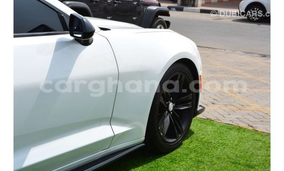 Ra Imported Chevrolet Camaro funfun Ọkọ̀ in Import - Dubai ni Ashanti Ra Imported Chevrolet Camaro funfun Ọkọ̀ in Import - Dubai ni Ashanti