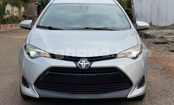 Ra Àlòkù Toyota Corolla Silver Ọkọ̀ in Accra ni Greater Accra