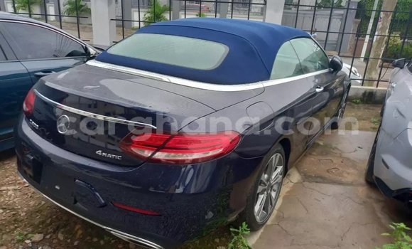 Sayi Na hannu Mercedes‒Benz C–Class Blue Mota in Accra a Greater Accra Sayi Na hannu Mercedes‒Benz C–Class Blue Mota in Accra a Greater Accra