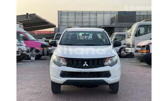Sayi Imported Mitsubishi L200 White Mota in Import - Dubai a Ashanti Sayi Imported Mitsubishi L200 White Mota in Import - Dubai a Ashanti