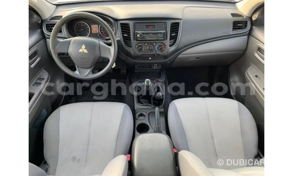 Sayi Imported Mitsubishi L200 White Mota in Import - Dubai a Ashanti Sayi Imported Mitsubishi L200 White Mota in Import - Dubai a Ashanti