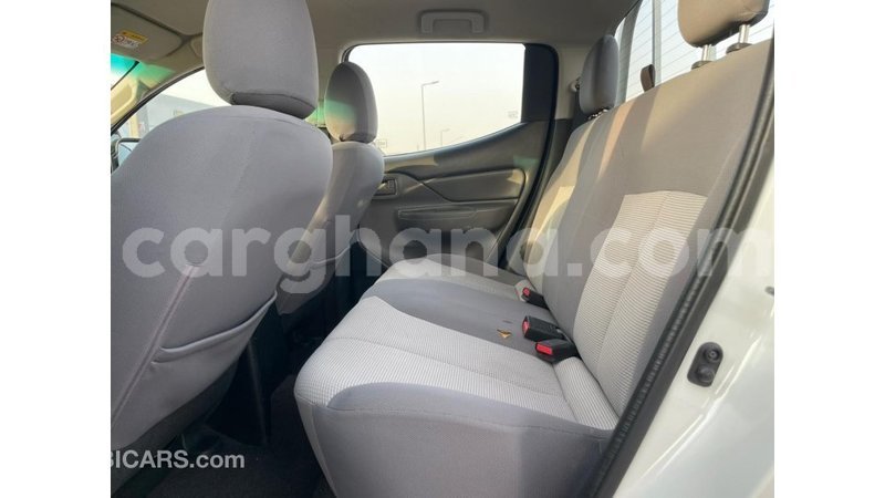 Big with watermark mitsubishi l200 ashanti import dubai 56628