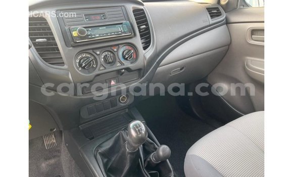 Sayi Imported Mitsubishi L200 White Mota in Import - Dubai a Ashanti Sayi Imported Mitsubishi L200 White Mota in Import - Dubai a Ashanti