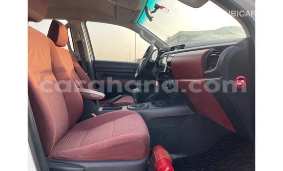 Ra Imported Toyota Hilux funfun Ọkọ̀ in Import - Dubai ni Ashanti Ra Imported Toyota Hilux funfun Ọkọ̀ in Import - Dubai ni Ashanti