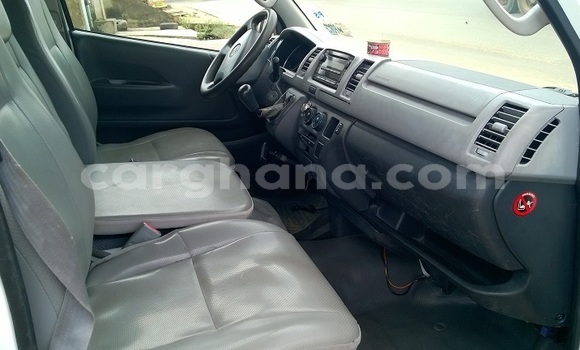 Buy Used Toyota Hiace White Car in Sekondi–Takoradi Metropolitan in Western Buy Used Toyota Hiace White Car in Sekondi–Takoradi Metropolitan in Western