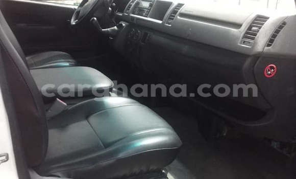 Buy Used Toyota Hiace White Car in Sekondi–Takoradi Metropolitan in Western Buy Used Toyota Hiace White Car in Sekondi–Takoradi Metropolitan in Western