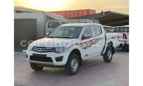 Ra Imported Mitsubishi L200 funfun Ọkọ̀ in Import - Dubai ni Ashanti Ra Imported Mitsubishi L200 funfun Ọkọ̀ in Import - Dubai ni Ashanti