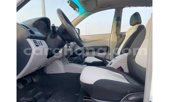 Ra Imported Mitsubishi L200 funfun Ọkọ̀ in Import - Dubai ni Ashanti Ra Imported Mitsubishi L200 funfun Ọkọ̀ in Import - Dubai ni Ashanti
