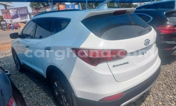 Sayi Na hannu Hyundai Santa Fe White Mota in Accra a Greater Accra Sayi Na hannu Hyundai Santa Fe White Mota in Accra a Greater Accra