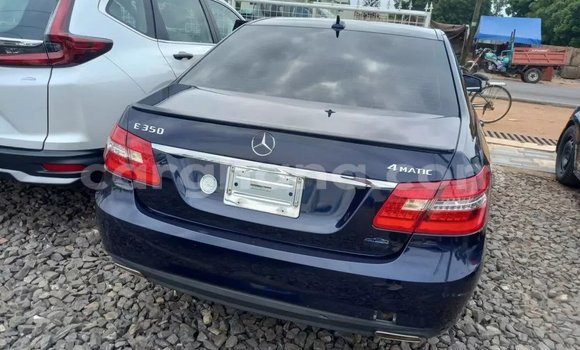 Ra Àlòkù Mercedes‒Benz C–Class Blue Ọkọ̀ in Accra ni Greater Accra Ra Àlòkù Mercedes‒Benz C–Class Blue Ọkọ̀ in Accra ni Greater Accra