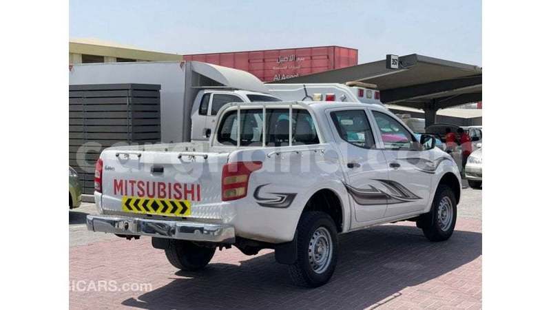 Big with watermark mitsubishi l200 ashanti import dubai 56668