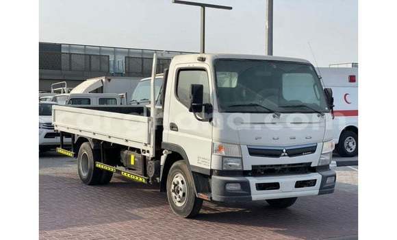 Ra Imported Mitsubishi Carisma funfun Ọkọ̀ in Import - Dubai ni Ashanti Ra Imported Mitsubishi Carisma funfun Ọkọ̀ in Import - Dubai ni Ashanti