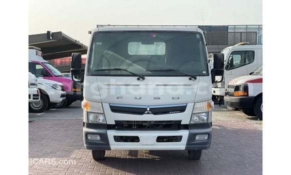 Ra Imported Mitsubishi Carisma funfun Ọkọ̀ in Import - Dubai ni Ashanti Ra Imported Mitsubishi Carisma funfun Ọkọ̀ in Import - Dubai ni Ashanti