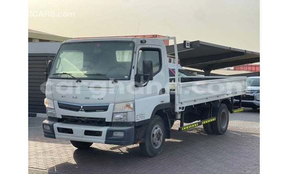 Ra Imported Mitsubishi Carisma funfun Ọkọ̀ in Import - Dubai ni Ashanti Ra Imported Mitsubishi Carisma funfun Ọkọ̀ in Import - Dubai ni Ashanti