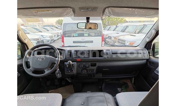 Buy Import Toyota Hiace White Car in Import - Dubai in Ashanti Buy Import Toyota Hiace White Car in Import - Dubai in Ashanti
