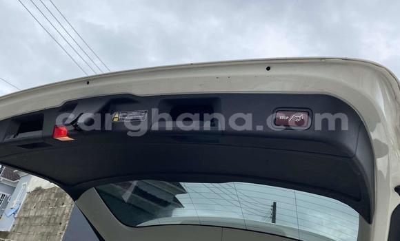 Ra Àlòkù Mercedes‒Benz GL–Class funfun Ọkọ̀ in Sekondi–Takoradi Metropolitan ni Oorun Ra Àlòkù Mercedes‒Benz GL–Class funfun Ọkọ̀ in Sekondi–Takoradi Metropolitan ni Oorun
