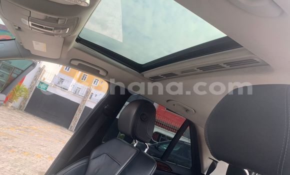 Ra Àlòkù Mercedes‒Benz GL–Class funfun Ọkọ̀ in Sekondi–Takoradi Metropolitan ni Oorun Ra Àlòkù Mercedes‒Benz GL–Class funfun Ọkọ̀ in Sekondi–Takoradi Metropolitan ni Oorun