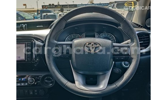 Buy Import Toyota Hilux White Car in Import - Dubai in Ashanti Buy Import Toyota Hilux White Car in Import - Dubai in Ashanti