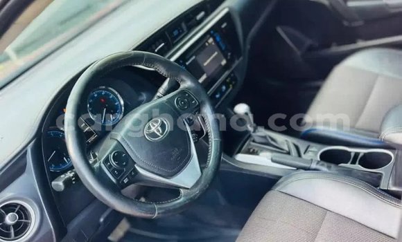 Ra Àlòkù Toyota Corolla Red Ọkọ̀ in Accra ni Greater Accra Ra Àlòkù Toyota Corolla Red Ọkọ̀ in Accra ni Greater Accra