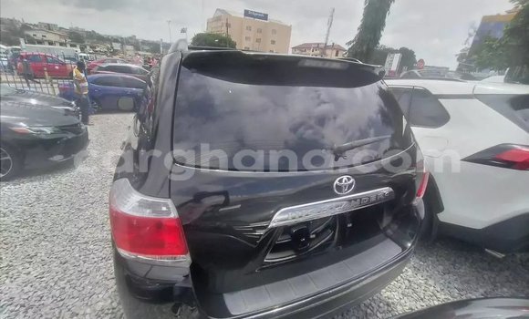 Ra Àlòkù Toyota Highlander Black Ọkọ̀ in Accra ni Greater Accra Ra Àlòkù Toyota Highlander Black Ọkọ̀ in Accra ni Greater Accra