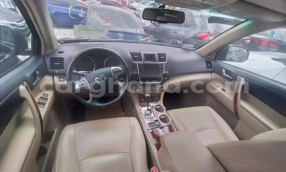 Ra Àlòkù Toyota Highlander Black Ọkọ̀ in Accra ni Greater Accra Ra Àlòkù Toyota Highlander Black Ọkọ̀ in Accra ni Greater Accra