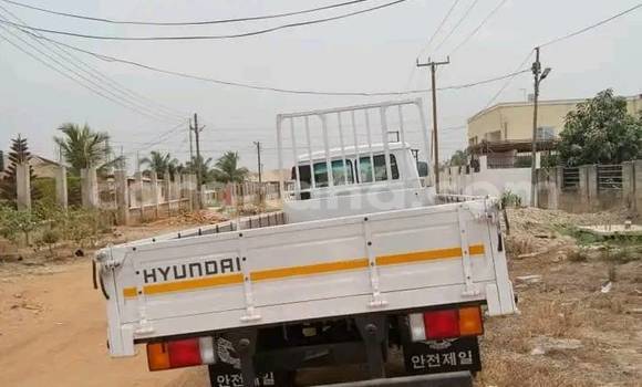 Buy Used Kia Retona White Car in Sekondi–Takoradi Metropolitan in Western Buy Used Kia Retona White Car in Sekondi–Takoradi Metropolitan in Western