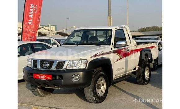 Ra Imported Nissan Patrol funfun Ọkọ̀ in Import - Dubai ni Ashanti Ra Imported Nissan Patrol funfun Ọkọ̀ in Import - Dubai ni Ashanti