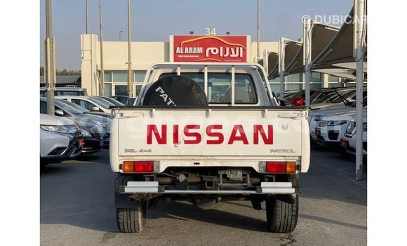 Ra Imported Nissan Patrol funfun Ọkọ̀ in Import - Dubai ni Ashanti Ra Imported Nissan Patrol funfun Ọkọ̀ in Import - Dubai ni Ashanti