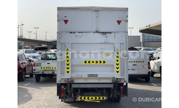 Ra Imported Mitsubishi i funfun Ọkọ̀ in Import - Dubai ni Ashanti Ra Imported Mitsubishi i funfun Ọkọ̀ in Import - Dubai ni Ashanti