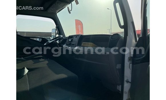 Ra Imported Mitsubishi i funfun Ọkọ̀ in Import - Dubai ni Ashanti Ra Imported Mitsubishi i funfun Ọkọ̀ in Import - Dubai ni Ashanti