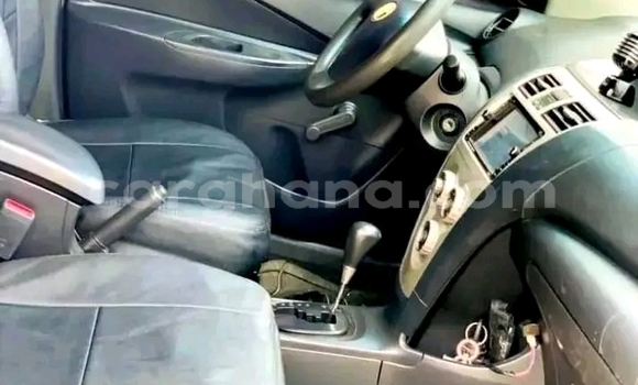 Ra Àlòkù Toyota Yaris Silver Ọkọ̀ in Accra ni Greater Accra Ra Àlòkù Toyota Yaris Silver Ọkọ̀ in Accra ni Greater Accra