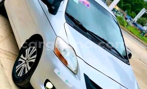 Ra Àlòkù Toyota Yaris Silver Ọkọ̀ in Accra ni Greater Accra Ra Àlòkù Toyota Yaris Silver Ọkọ̀ in Accra ni Greater Accra