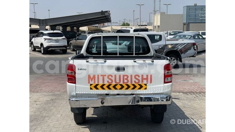 Big with watermark mitsubishi l200 ashanti import dubai 56715