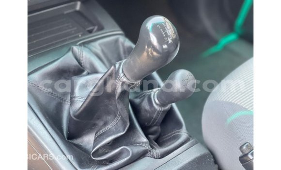 Sayi Imported Mitsubishi L200 White Mota in Import - Dubai a Ashanti Sayi Imported Mitsubishi L200 White Mota in Import - Dubai a Ashanti