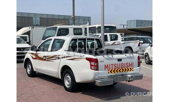Sayi Imported Mitsubishi L200 White Mota in Import - Dubai a Ashanti Sayi Imported Mitsubishi L200 White Mota in Import - Dubai a Ashanti