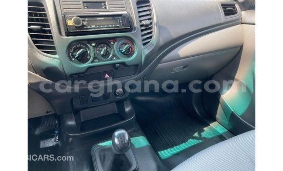 Sayi Imported Mitsubishi L200 White Mota in Import - Dubai a Ashanti Sayi Imported Mitsubishi L200 White Mota in Import - Dubai a Ashanti