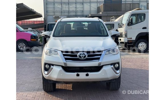 Buy Import Toyota Fortuner White Car in Import - Dubai in Ashanti Buy Import Toyota Fortuner White Car in Import - Dubai in Ashanti