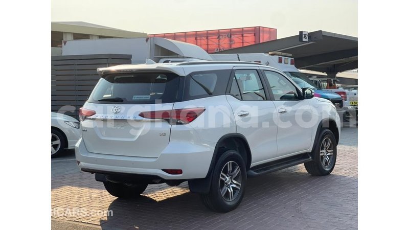 Big with watermark toyota fortuner ashanti import dubai 56728