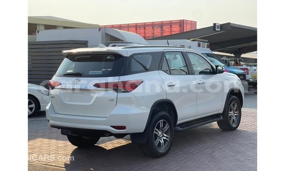 Buy Import Toyota Fortuner White Car in Import - Dubai in Ashanti Buy Import Toyota Fortuner White Car in Import - Dubai in Ashanti