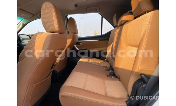 Buy Import Toyota Fortuner White Car in Import - Dubai in Ashanti Buy Import Toyota Fortuner White Car in Import - Dubai in Ashanti