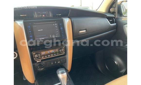 Buy Import Toyota Fortuner White Car in Import - Dubai in Ashanti Buy Import Toyota Fortuner White Car in Import - Dubai in Ashanti