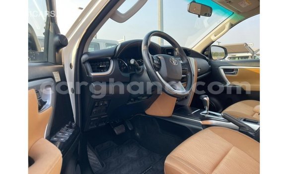 Buy Import Toyota Fortuner White Car in Import - Dubai in Ashanti Buy Import Toyota Fortuner White Car in Import - Dubai in Ashanti