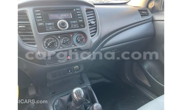 Buy Import Mitsubishi L200 White Car in Import - Dubai in Ashanti Buy Import Mitsubishi L200 White Car in Import - Dubai in Ashanti