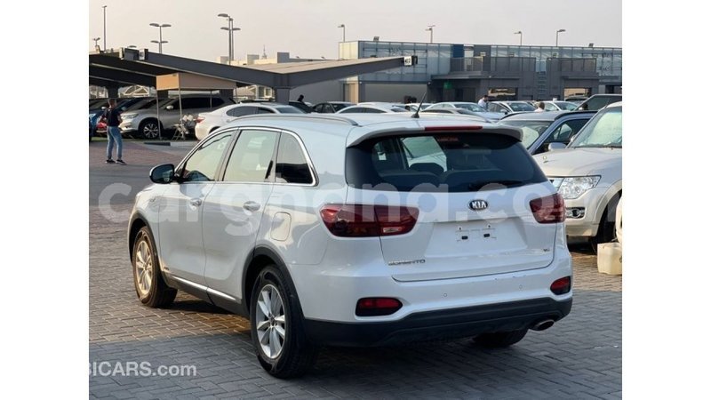 Big with watermark kia sorento ashanti import dubai 56730