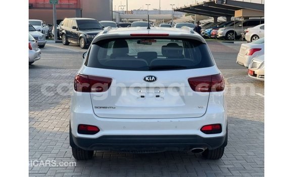 Ra Imported Kia Sorento funfun Ọkọ̀ in Import - Dubai ni Ashanti Ra Imported Kia Sorento funfun Ọkọ̀ in Import - Dubai ni Ashanti