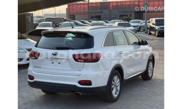 Ra Imported Kia Sorento funfun Ọkọ̀ in Import - Dubai ni Ashanti Ra Imported Kia Sorento funfun Ọkọ̀ in Import - Dubai ni Ashanti